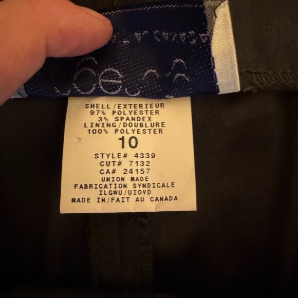 EUC Ingenuity Dark Green Suede-Look Midi Skirt – Size 10 – Made in Canada - Picture 5 of 6